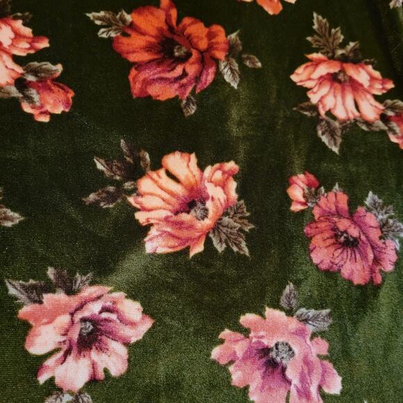 Forever 21, M | High Neck Long Sleeve Velvet Crop Top Olive Blush Colored - Picture 5 of 6